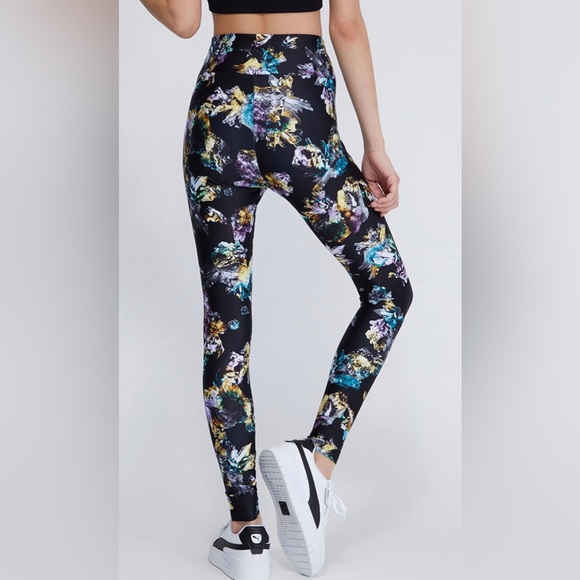 NWT Puma high waisted leggings! - Picture 2 of 3